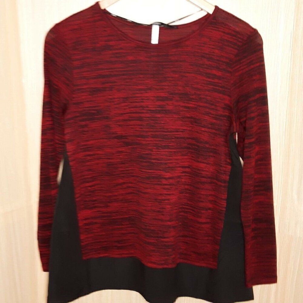 Kensie women's red Stretch Top With black Silky Panels. Medium
